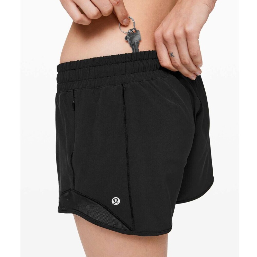 Lululemon Hotty Hot Short 4" Black Size 2